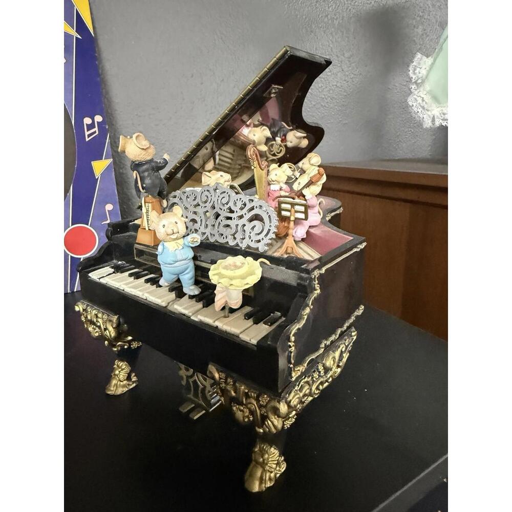 No Power Cord Music Mice-Tro Deluxe Action Grand Piano by Enesco Music Box Plays